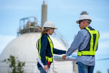 team-petroleum-chemical-engineer-discussion-about-2024-12-08-01-01-18-utc